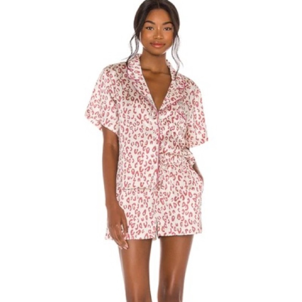 L* SPACE PJ SET! Nova Leopard Sleep Set in Pink